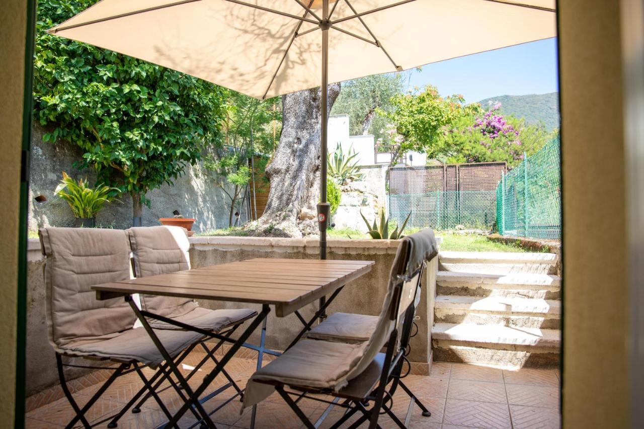 La Ca Dei Ulif Villa Gardone Riviera Bagian luar foto