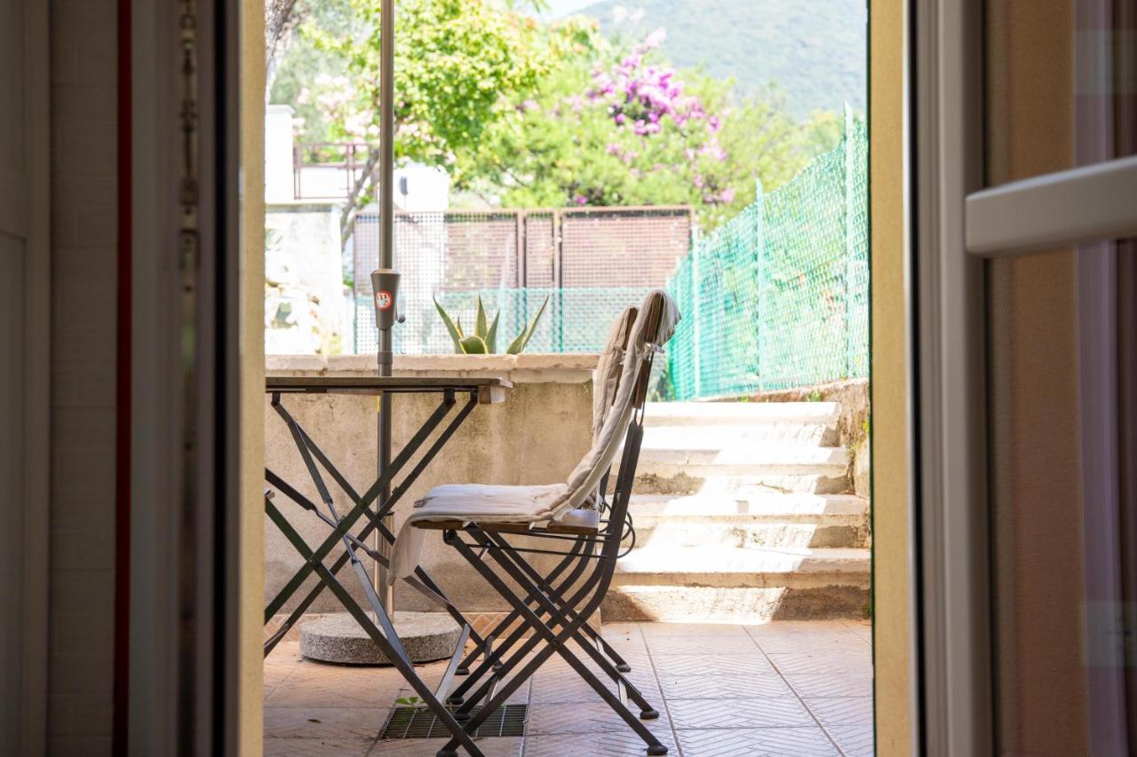 La Ca Dei Ulif Villa Gardone Riviera Bagian luar foto