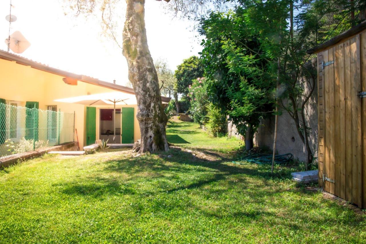 La Ca Dei Ulif Villa Gardone Riviera Bagian luar foto